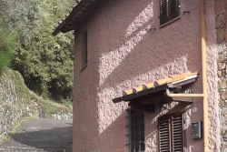 VAIANO TERRATETO 5 VANI CON GIARDINO DA RISTRUTTURARE