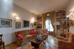 VAIANO TERRATETTO 130 MQ CON CANTINA E GARAGE