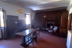 CARMIGNANELLO IN BIFAMILIARE 7 VANI 140 MQ SU DUE LIVELLI